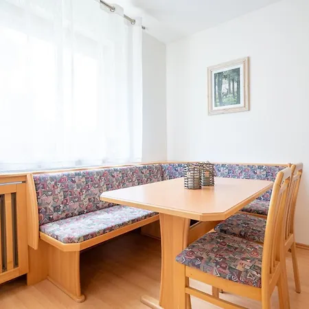 Haus Frank & Sophie アパート *